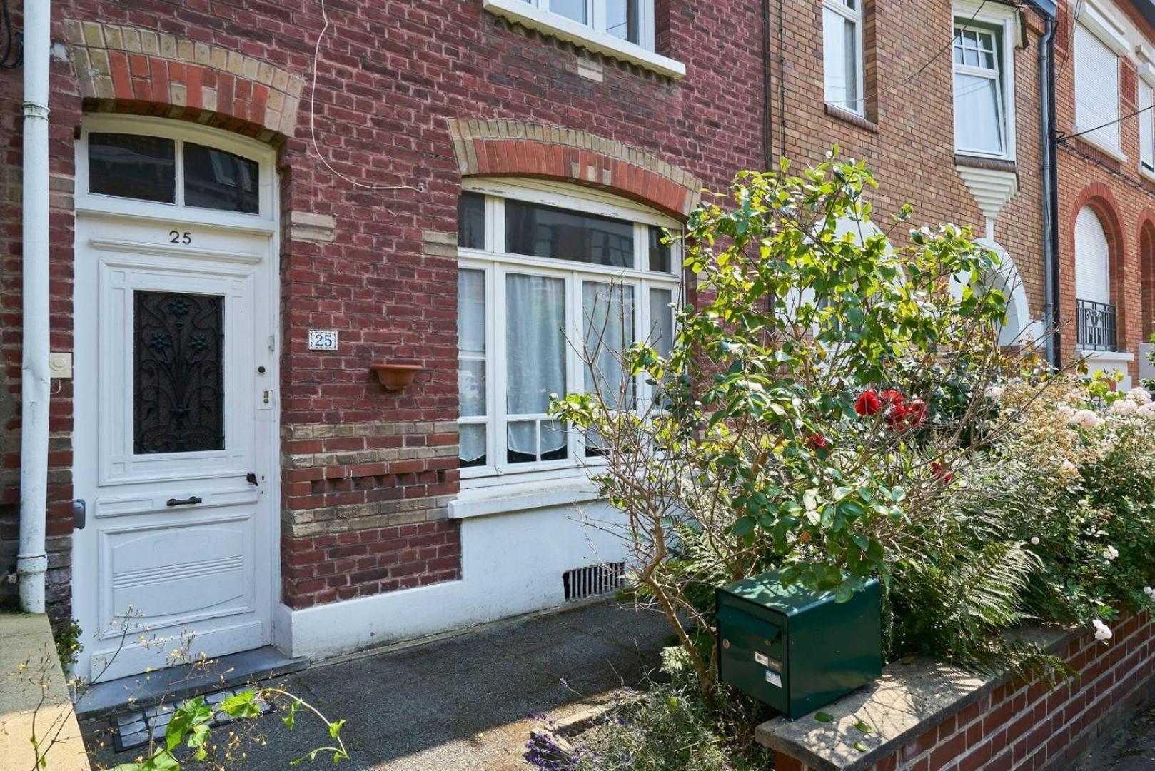 Ferienwohnung Beautiful 1900 House Full Equipped, 4Bdrm+ Garden! Lambersart Exterior foto